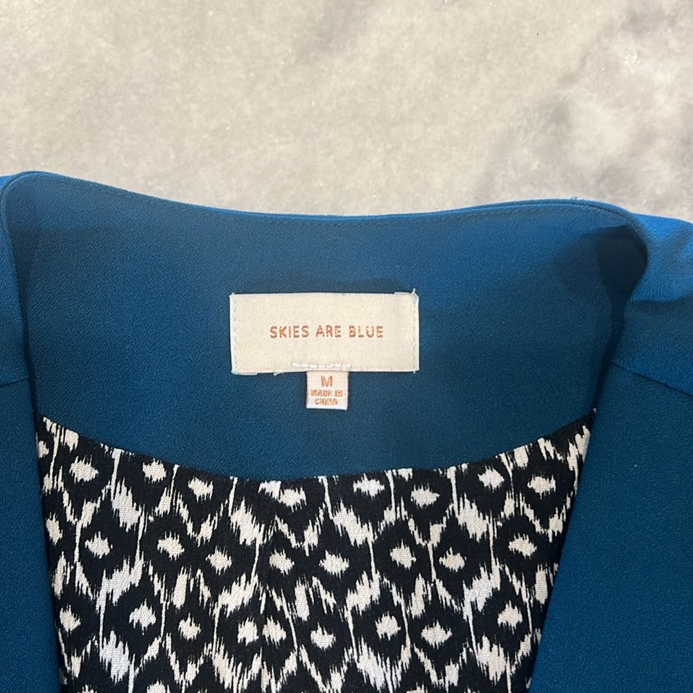 Dark teal blazer, excellent condition!! Size Medium ✨ - Picture 2 of 3
